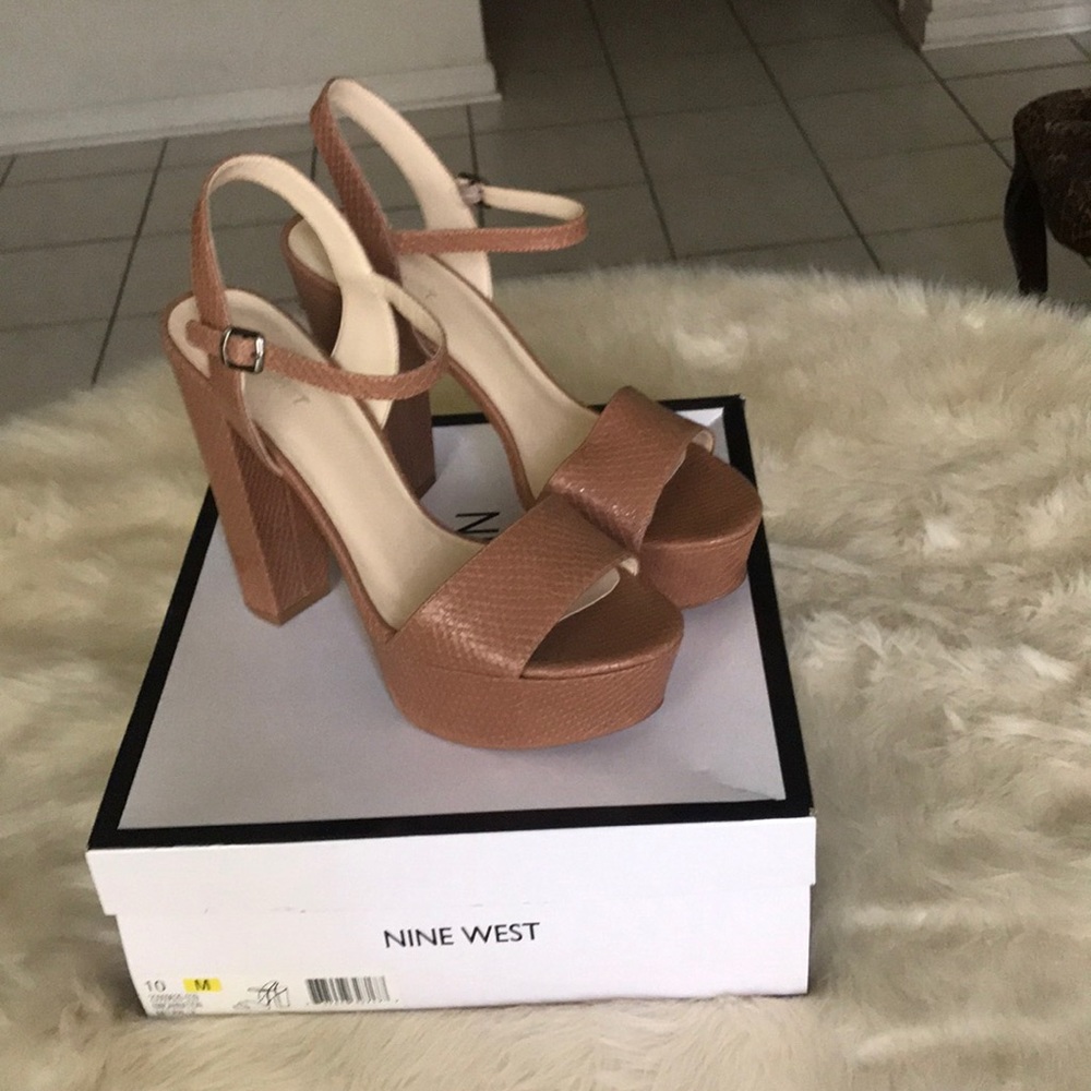 Nine West NWCarnation sandals
